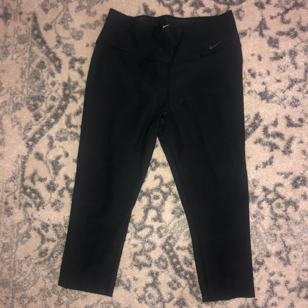 Nike Dri-fit Black workout capri